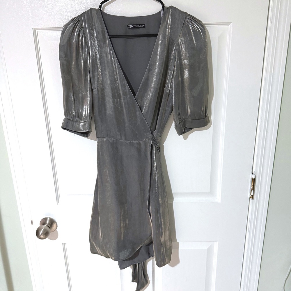 Zara Metallic Silver Wrap Mini Dress Puff Sleeve V-Neck XS‎ Shiny Cocktail Party